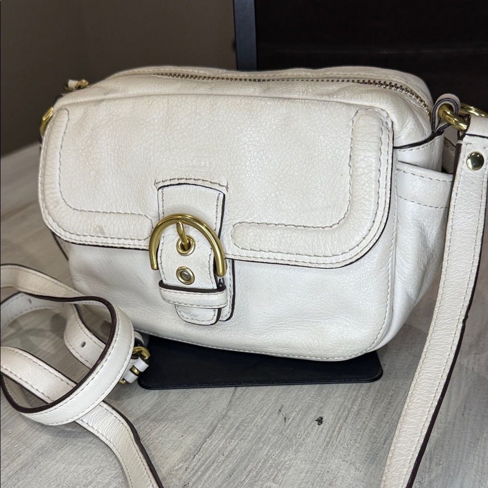 Vintage Y2K Coach Cream Leather Campbell Camera Crossbody Bag with Gold Accents